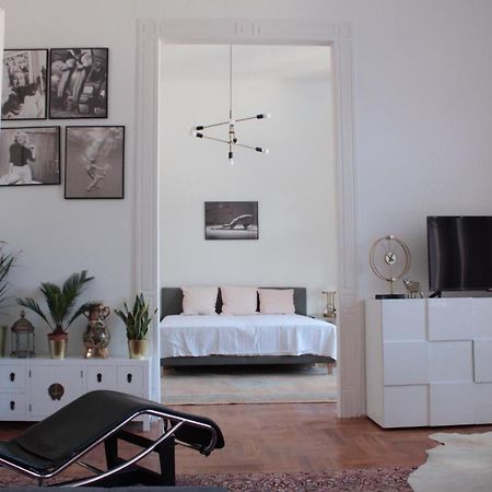 Allomas Apartman Budapest Esterno foto