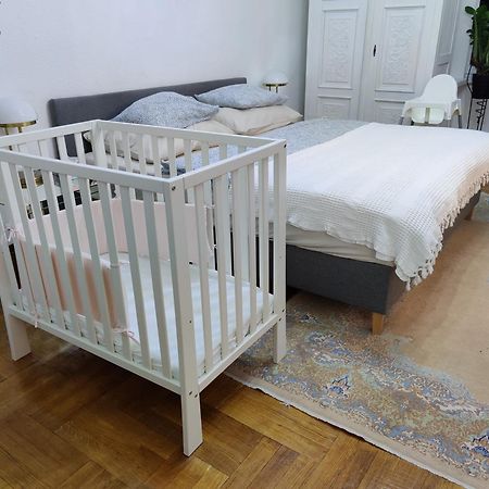 Allomas Apartman Budapest Esterno foto