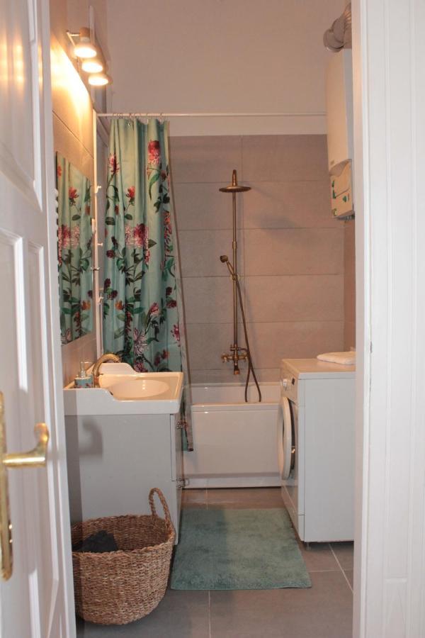 Allomas Apartman Budapest Esterno foto