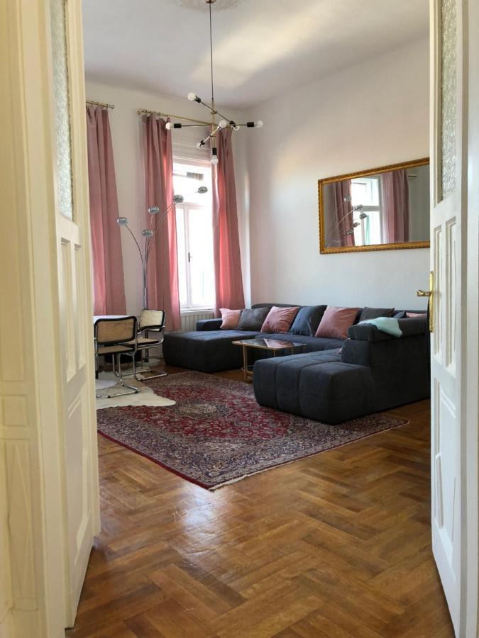 Allomas Apartman Budapest Esterno foto