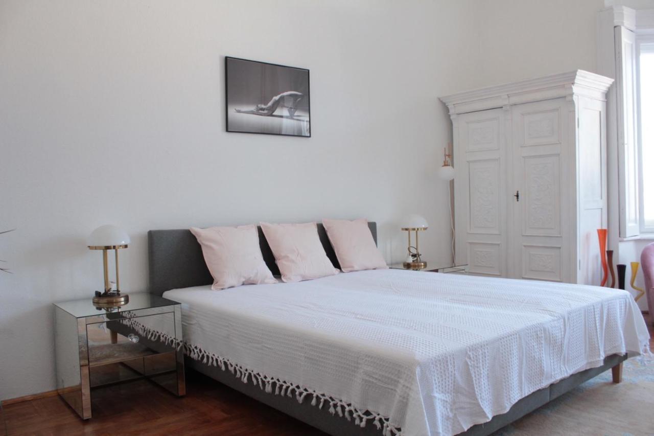 Allomas Apartman Budapest Esterno foto