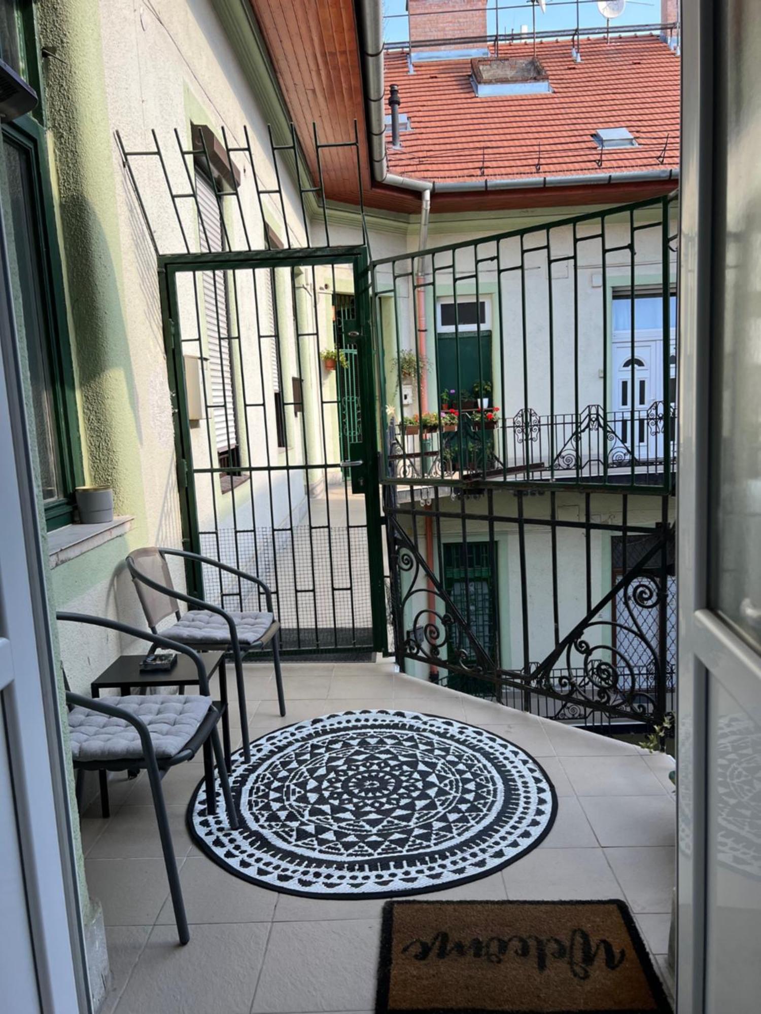 Allomas Apartman Budapest Esterno foto